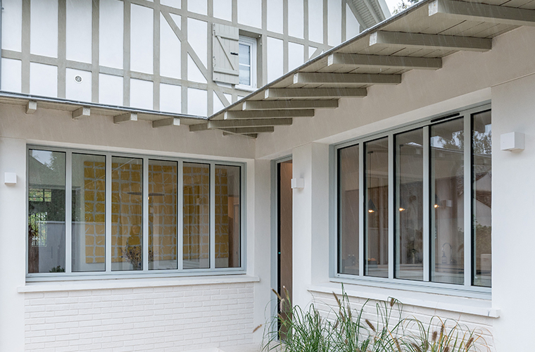 adn_fermetures_image_bloc_réalisation_page_produits_maison_architecte_fenetres adn_fermetures_image_bloc_réalisation_page_produits_maison_architecte_fenetres